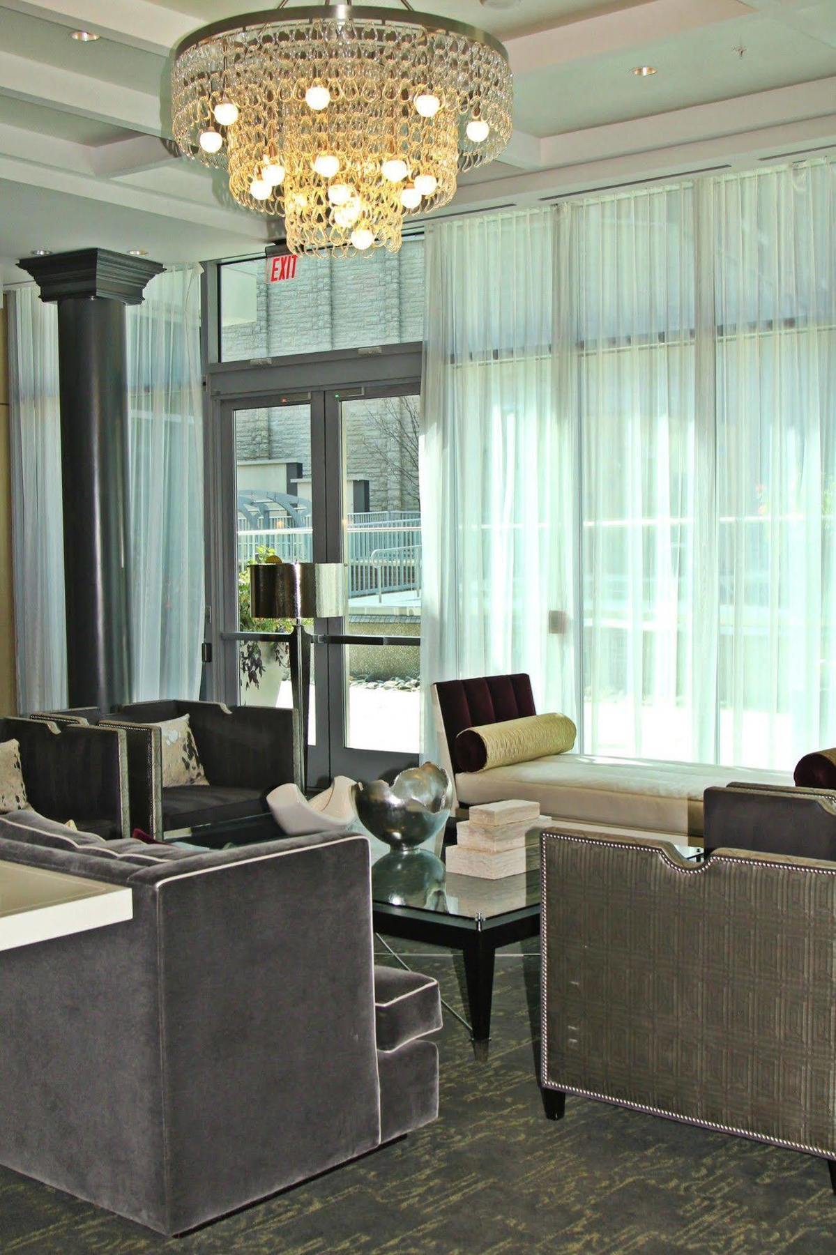 Weichert Suites At The Ovation マクリーン エクステリア 写真